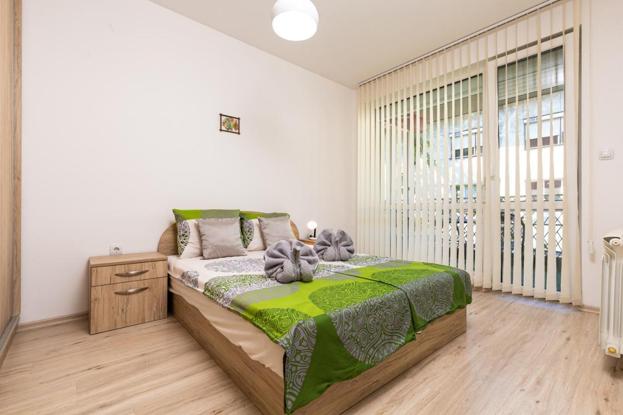 Stylish 2Bd Apartment With A Nice Cozy Terrace By Flat Mаnager بلوفديف المظهر الخارجي الصورة